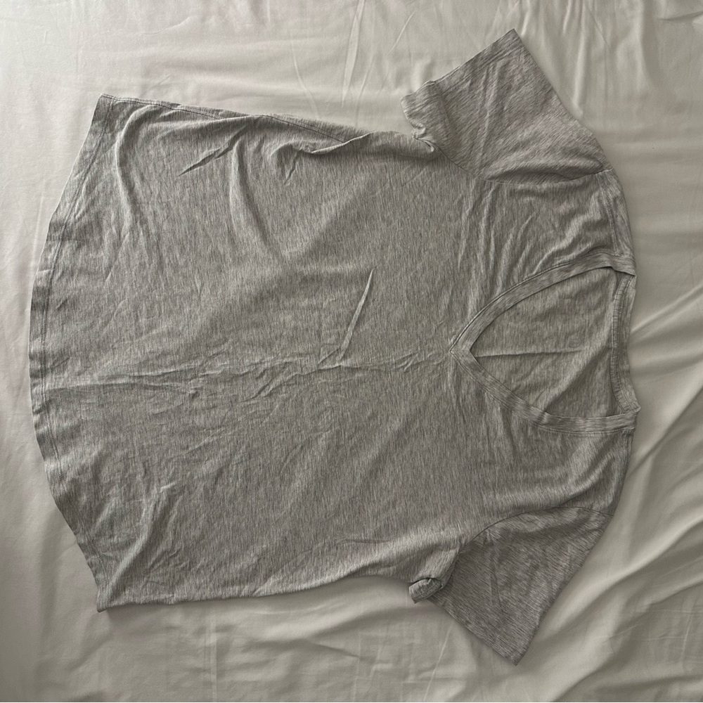 lululemon athletica Gray Short Sleeve Tee